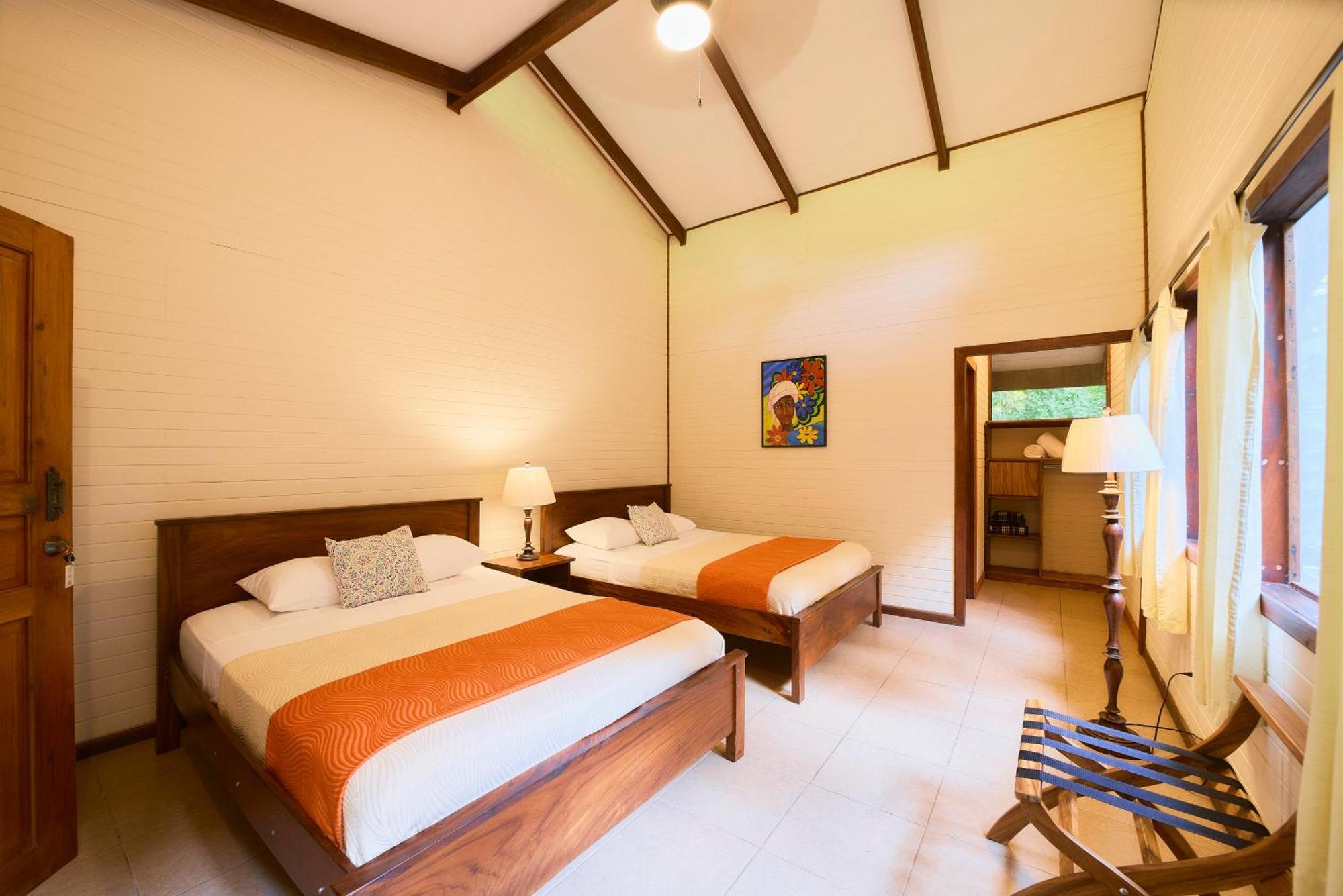 Evergreen Lodge ตอร์ตูเกโร ภายนอก รูปภาพ