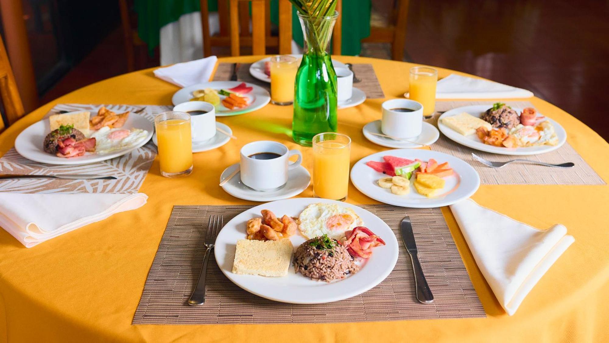 Evergreen Lodge ตอร์ตูเกโร ภายนอก รูปภาพ