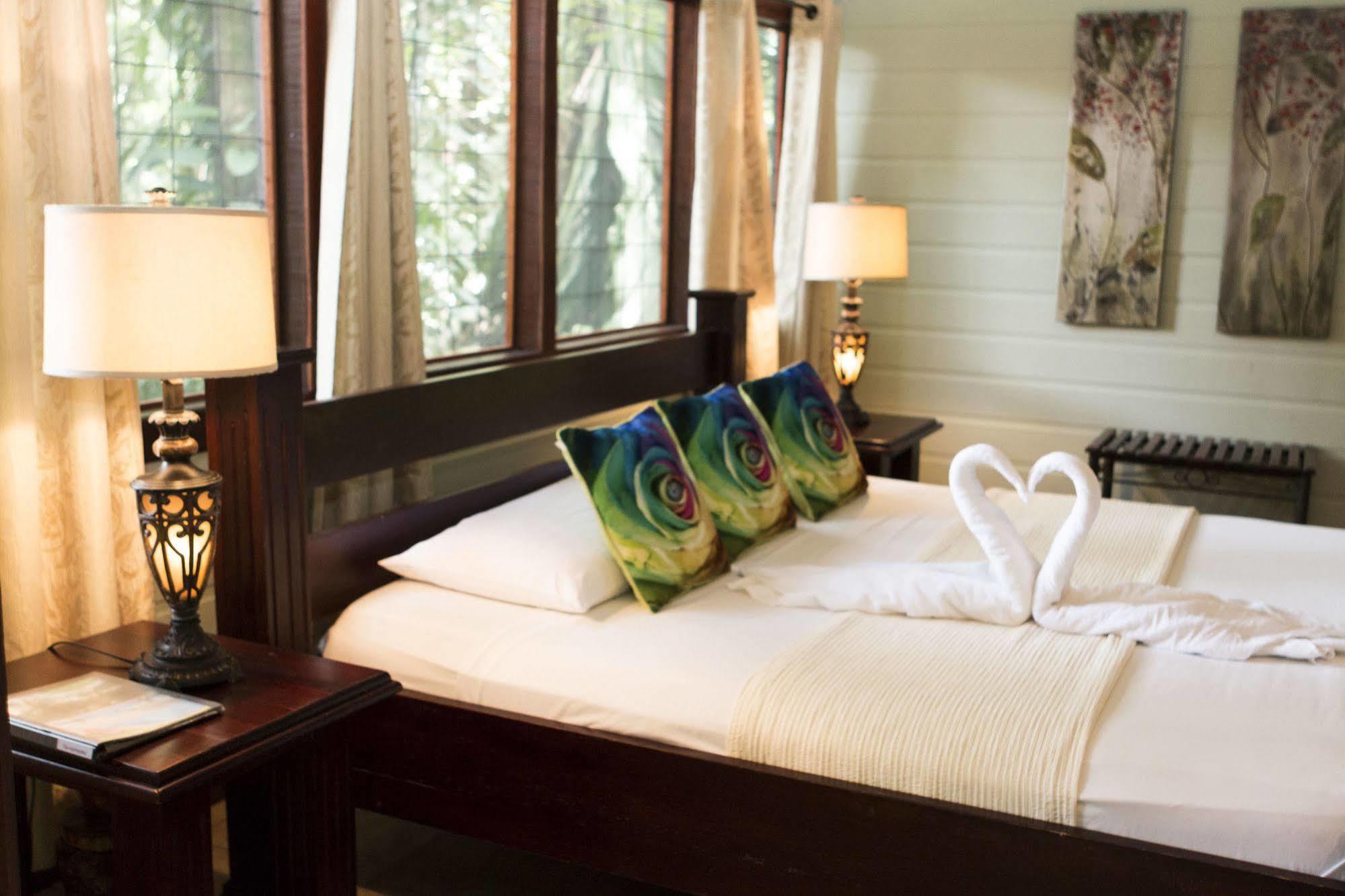 Evergreen Lodge ตอร์ตูเกโร ภายนอก รูปภาพ